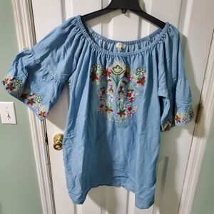 Floral Embroidered Women's Blouse